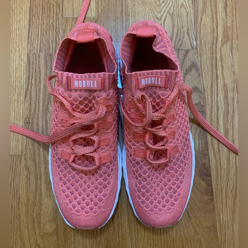 NOBULL coral knit runners
